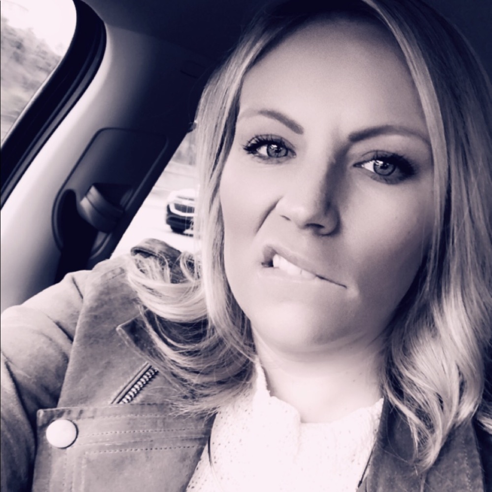 Meet your Posher, Vvanessa